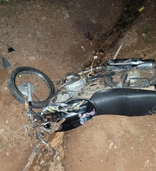 Jovem morre após acidente entre moto e carro na BR-163