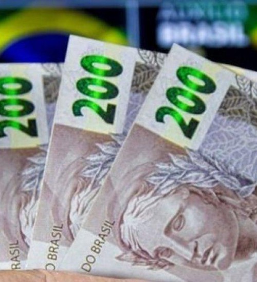 Consignado do Auxílio Brasil chega a R$ 111,8 milhões no primeiro dia.