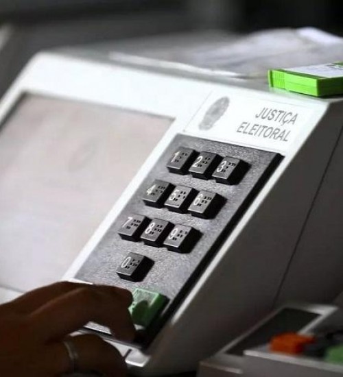 Sem apontar fraude nas urnas, Ministério da Defesa vê risco de ‘código malicioso’.