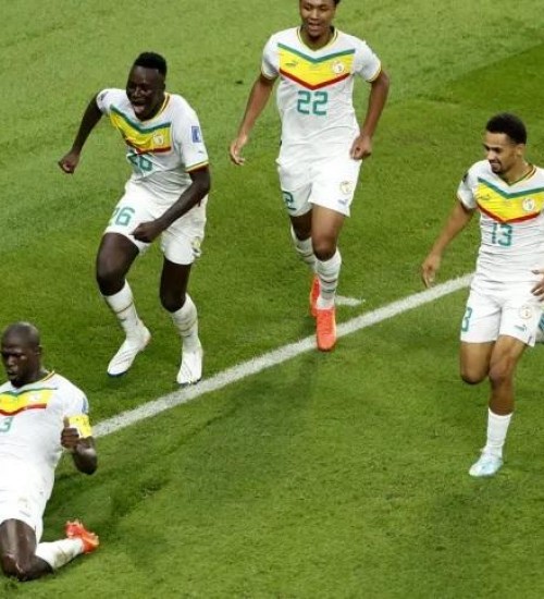 Senegal vence Equador por 2 a 1 e se classifica para as oitavas da Copa do Mundo.