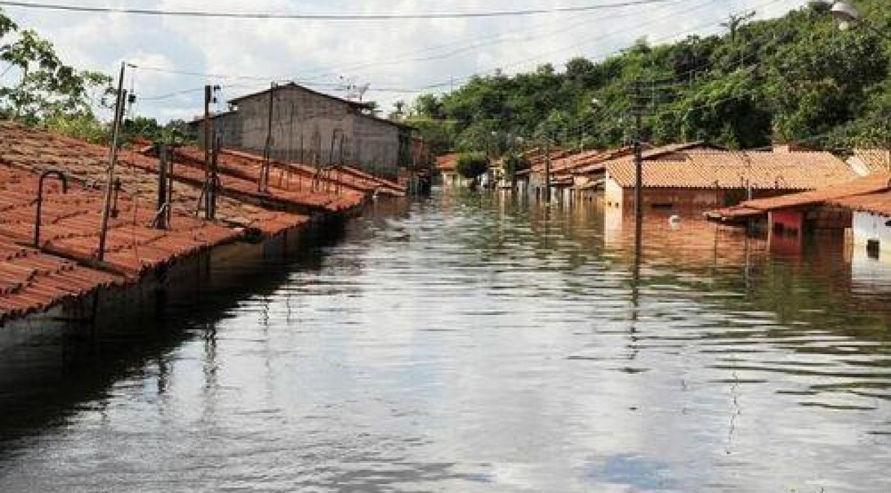 Cerca de quatro milhões de pessoas vivem em áreas de risco no Brasil.
