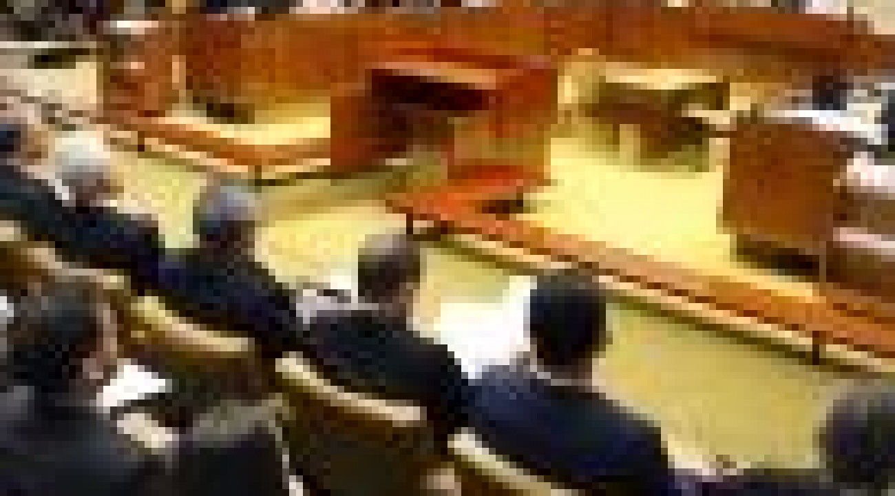 Senadores de oposição articulam aprovação de PEC que fixa mandato a ministros do STF