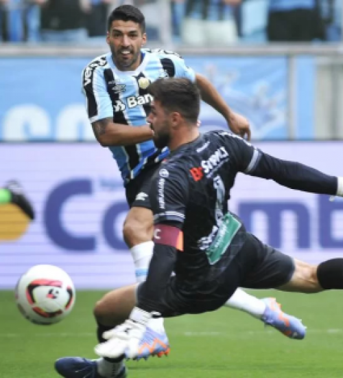 Suárez faz dois, e Grêmio goleia o Aimoré por 3 a 0.