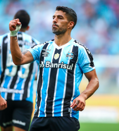 Uruguaio faz Grêmio bombar redes sociais e levar milhares para o estádio.
