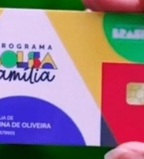 Governo confirma que não vai pagar 13º para beneficiários do Bolsa Família.