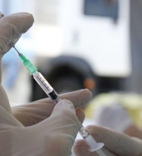 Campanha de Vacinação contra a gripe é prorrogada em SC; saiba até quando.