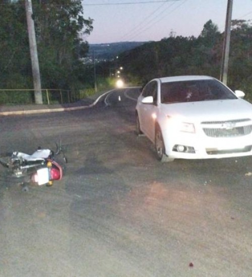 Acidente de trânsito deixa motociclista ferido no interior de Itapiranga.