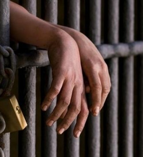 Mais de 200 brasileiros foram condenados à prisão perpétua no exterior em 4 anos.