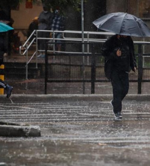 De pancadas de chuva a vendavais; Defesa Civil e Epagri emitem nota sobre tempo instável em SC.