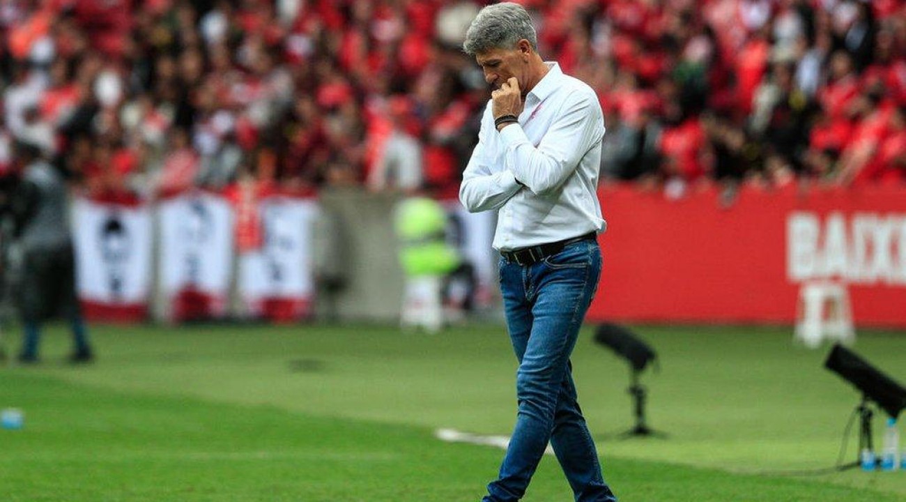 Renato não concede entrevista após o Gre-Nal, e presidente do Grêmio admite incômodo: 