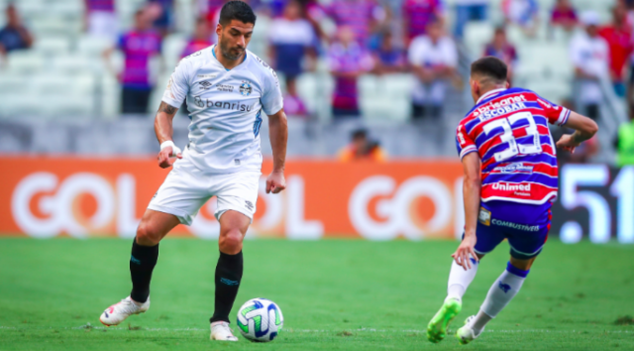 Suárez marca no fim e Grêmio empata com reservas do Fortaleza.