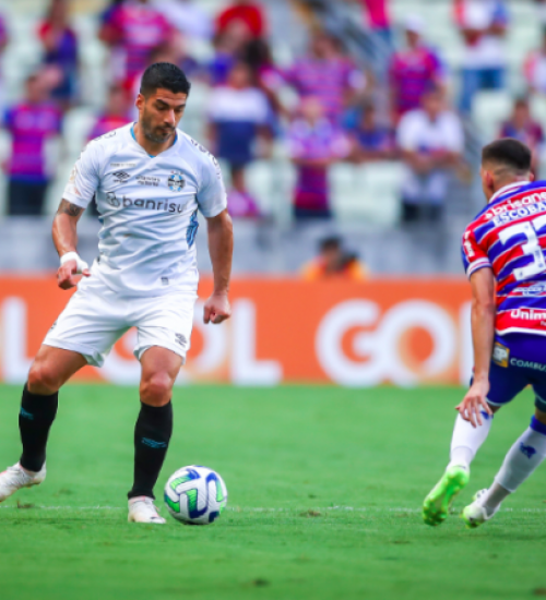 Suárez marca no fim e Grêmio empata com reservas do Fortaleza.