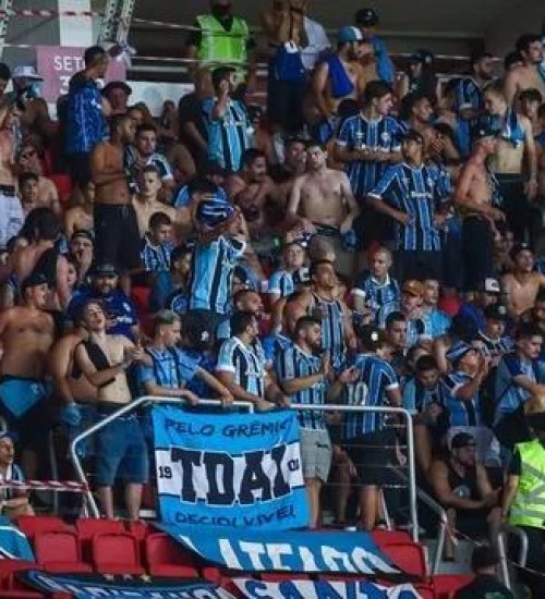Torcida do Grêmio esgota ingressos para o Gre-Nal 440.