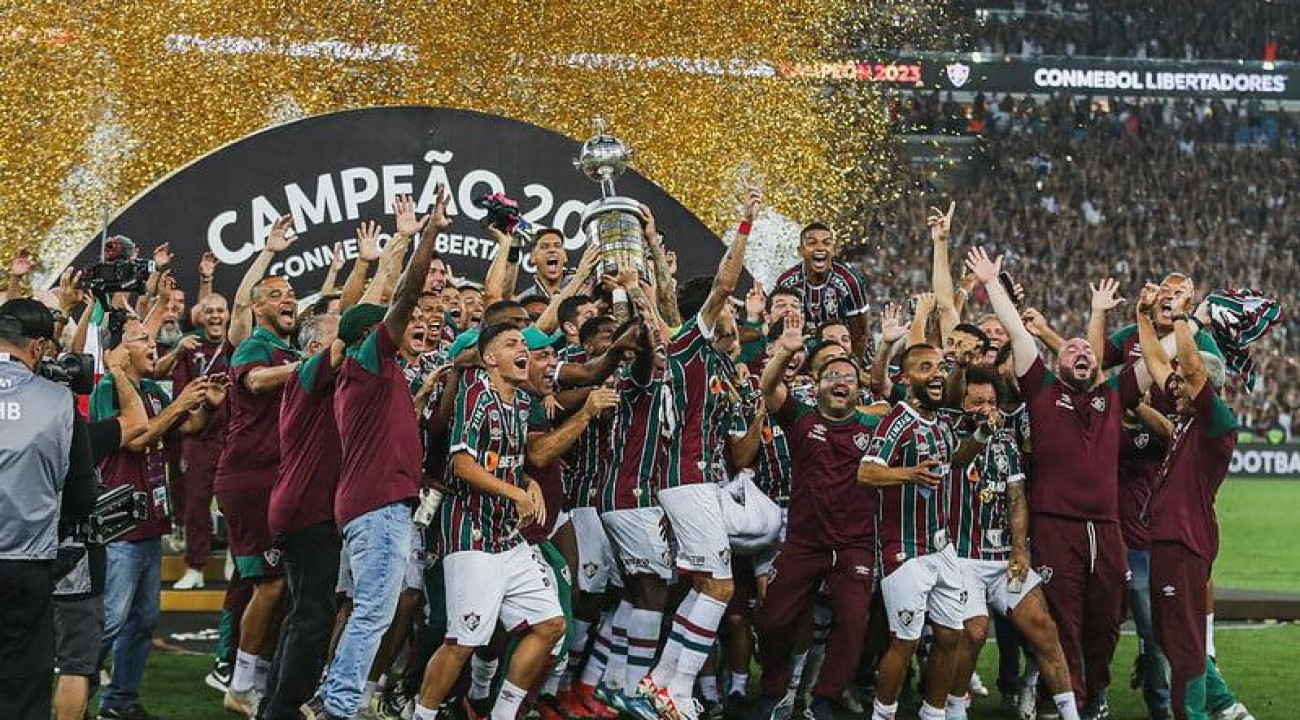 Na prorrogação, Fluminense vence o Boca e fatura o título da Libertadores.