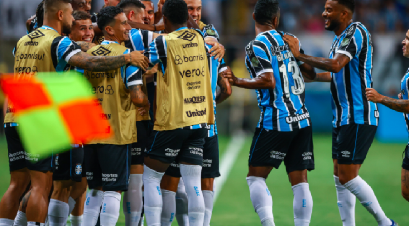 Grêmio vence o Juventude e assume a liderança do Gauchão.