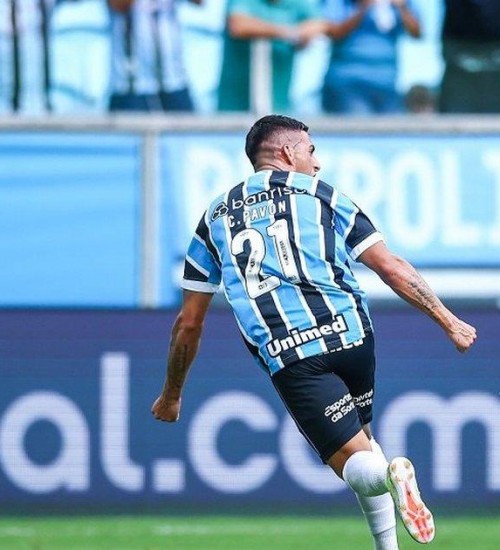 Grêmio pode ter seis trocas no time para enfrentar o Vasco.