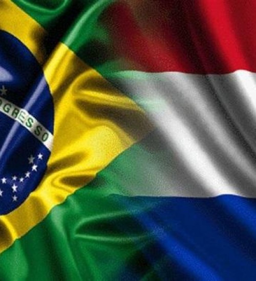 MEC discute criação de instituto binacional Brasil-Paraguai.