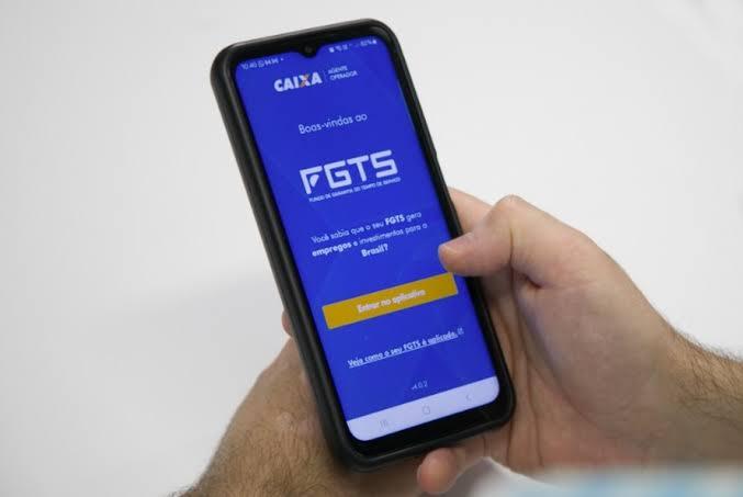 Governo publica medida provisória que autoriza saque do FGTS