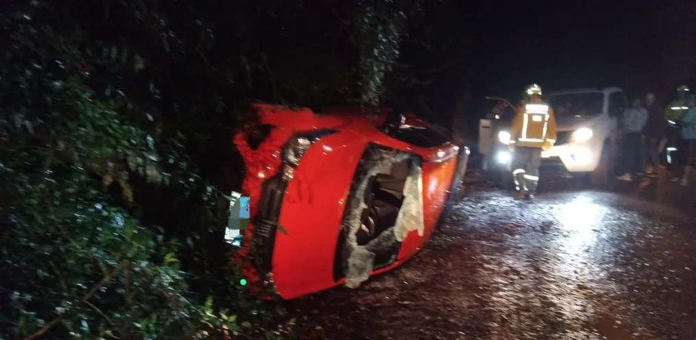 Duas pessoas ficam feridas em acidente no interior de Tunápolis